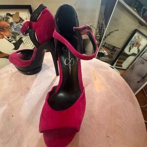 Jessica Simpson Fuchsia Heels